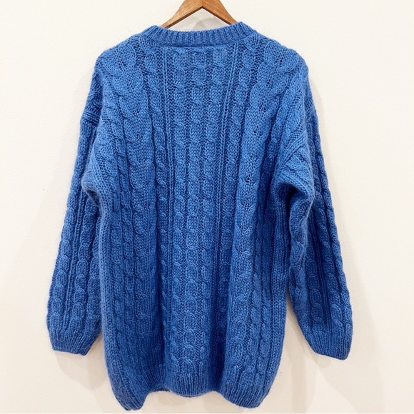 Vintage Womens Mohair Acrylic Cable Knit Sweater M Cobalt Blue Chunky Classic - Picture 2 of 11